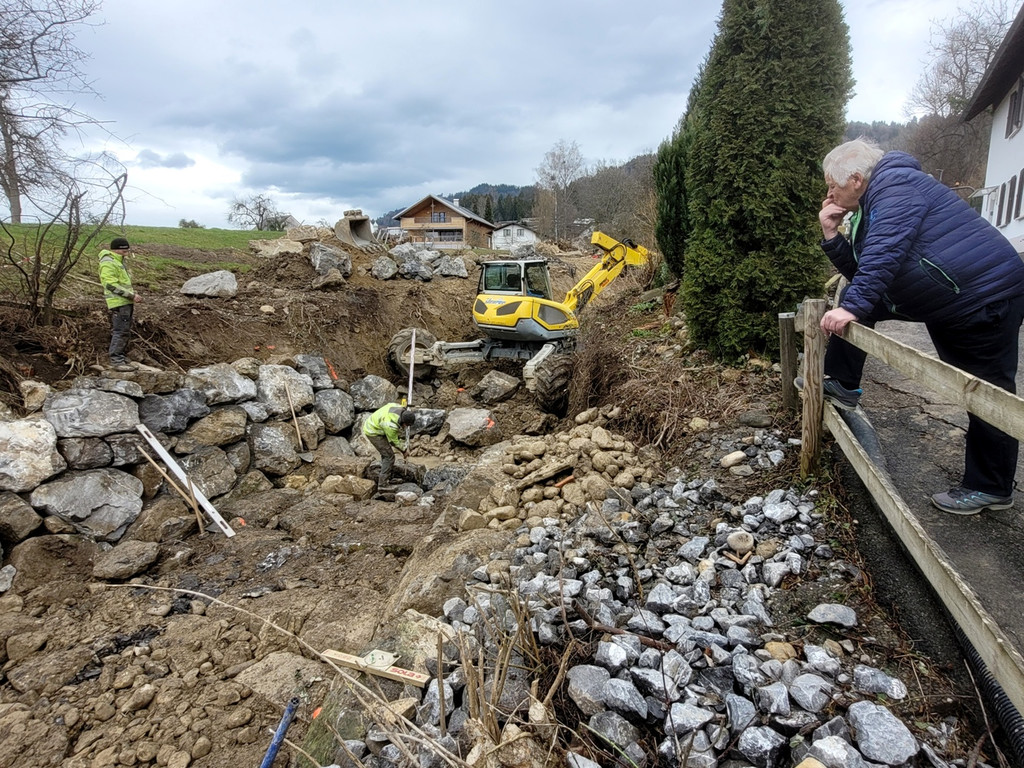 DORFBACH Ausbau Schwendeweg H Arbeiten FISCHTREPPE 10-03-2023 _4_.jpg