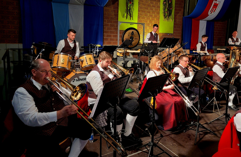 Musikverein FR__HLINGSKONZERT AA Klangk__rper AUSSCHNITT 23-04-2022 _4_.jpg