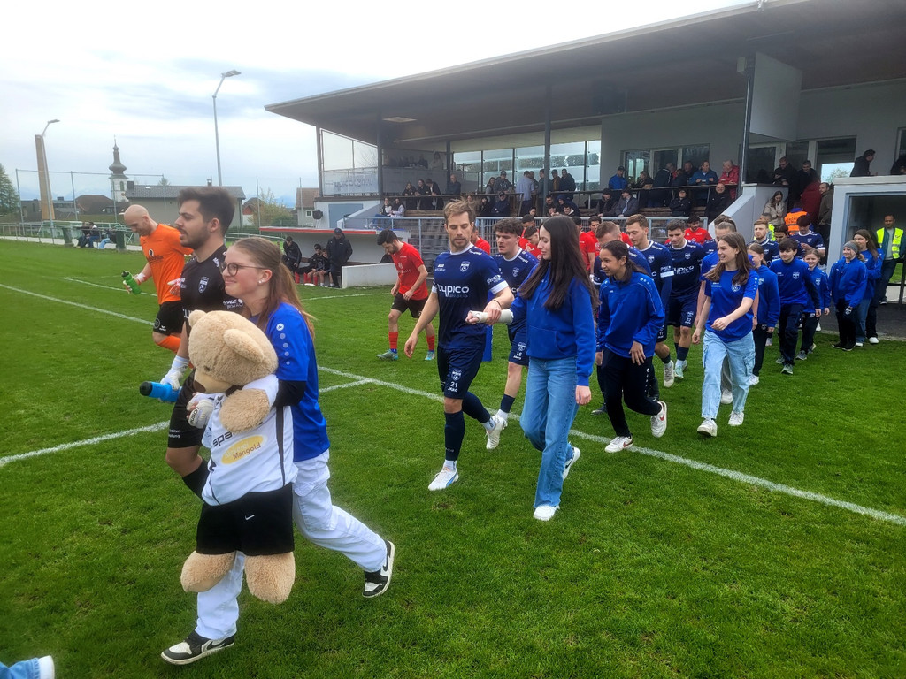 Fu__ball SVL Spiel gegen Fu__ach 15-04-2023 _4_.jpg