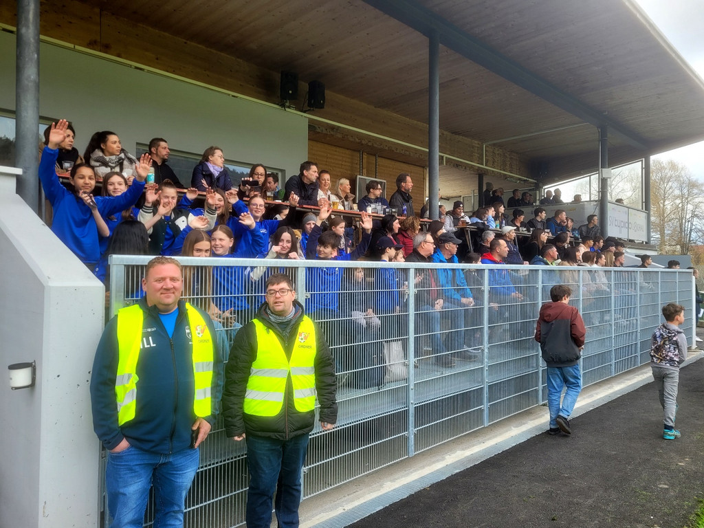 Fu__ball SVL Spiel gegen Fu__ach 15-04-2023 _10_.jpg