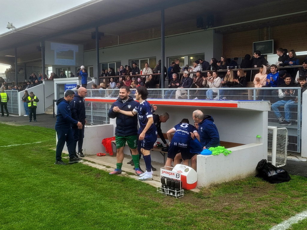 Fu__ball SVL Spiel gegen Fu__ach 15-04-2023 _19_.jpg