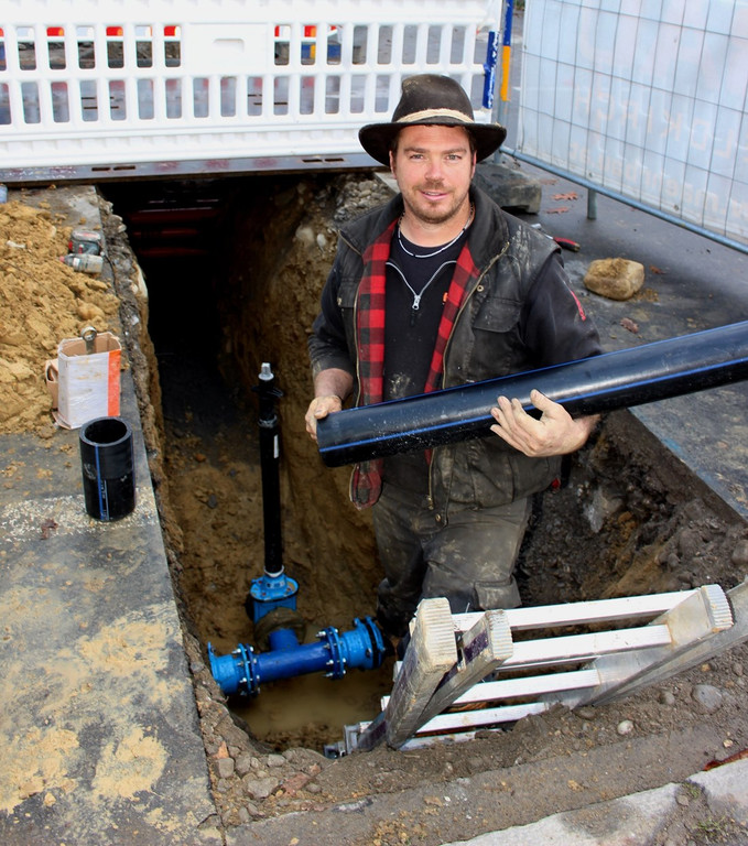 aa Schwendeweg Wasserleitung NEU Symbolfotos April 2023 _1_.JPG