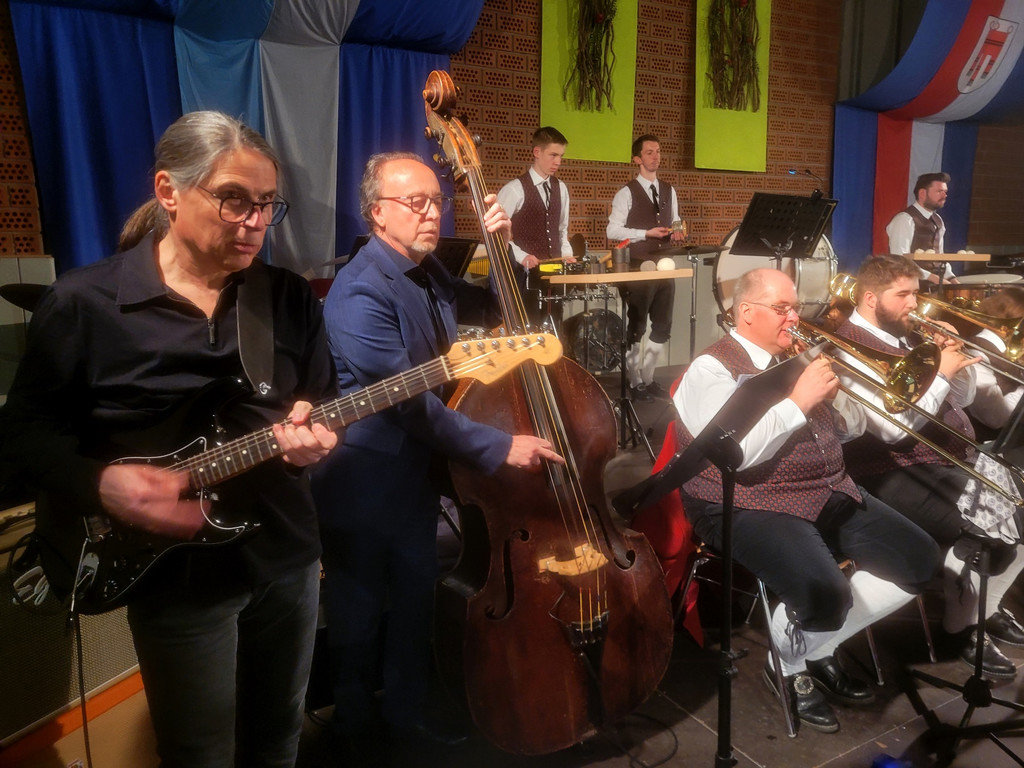 Musikverein FR__HLINGSKONZERT B Musikanten DETAIL15-04-2023 _8_.jpg