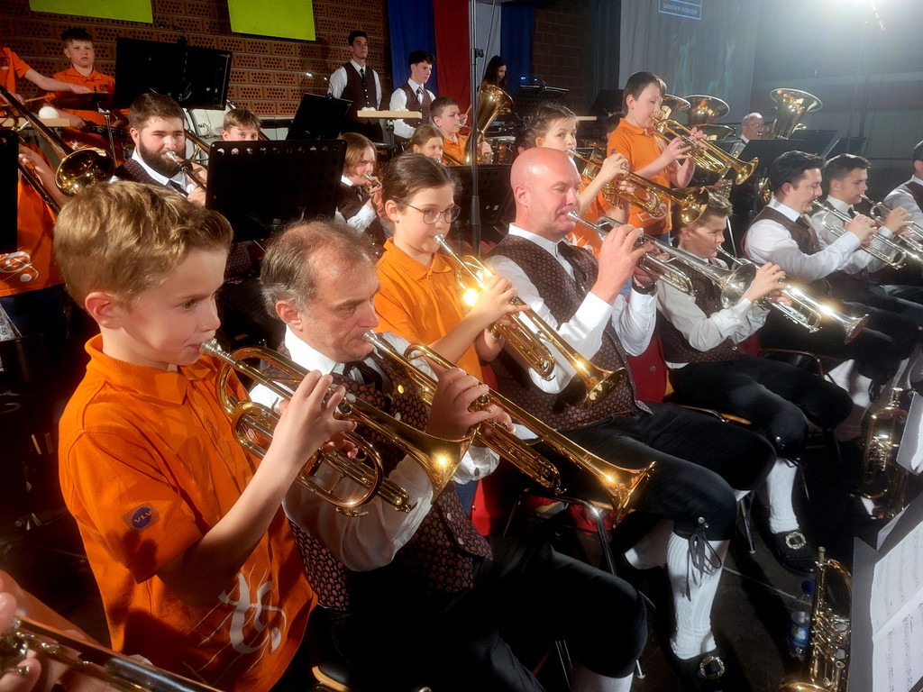 Musikverein FR__HLINGSKONZERT C MV plus JUGEND 15-04-2023 _10_.jpg
