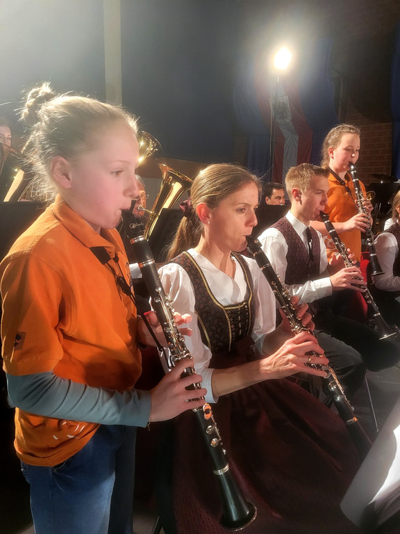 Musikverein FR__HLINGSKONZERT C MV plus JUGEND 15-04-2023 _4_.jpg