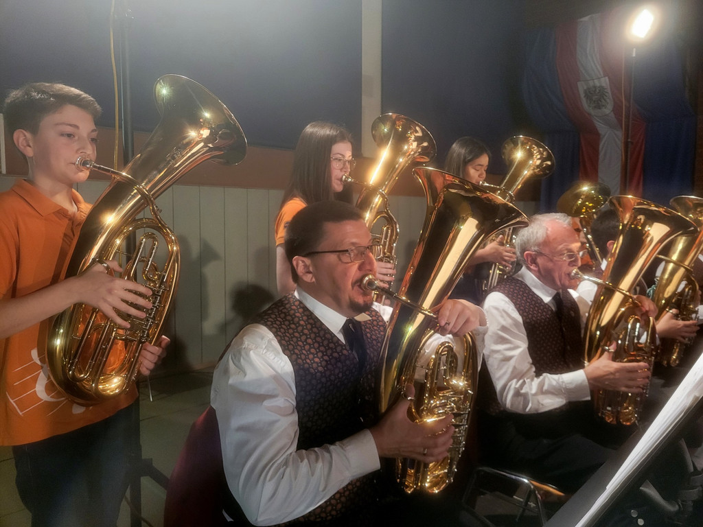 Musikverein FR__HLINGSKONZERT C MV plus JUGEND 15-04-2023 _3_.jpg