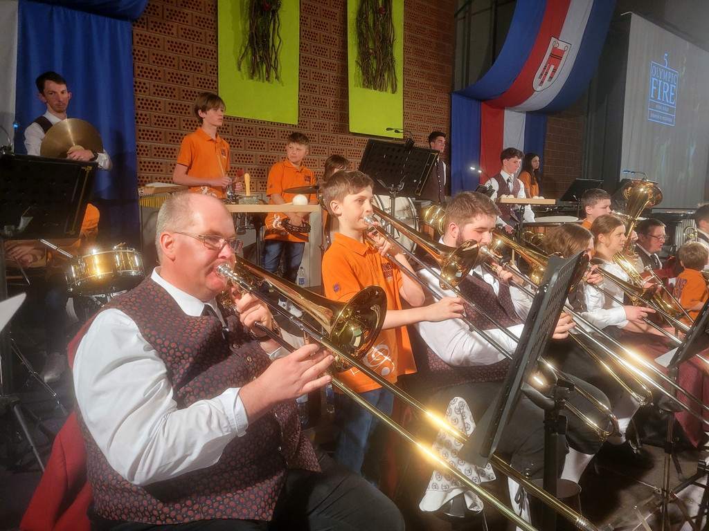 Musikverein FR__HLINGSKONZERT C MV plus JUGEND 15-04-2023 _9_.jpg