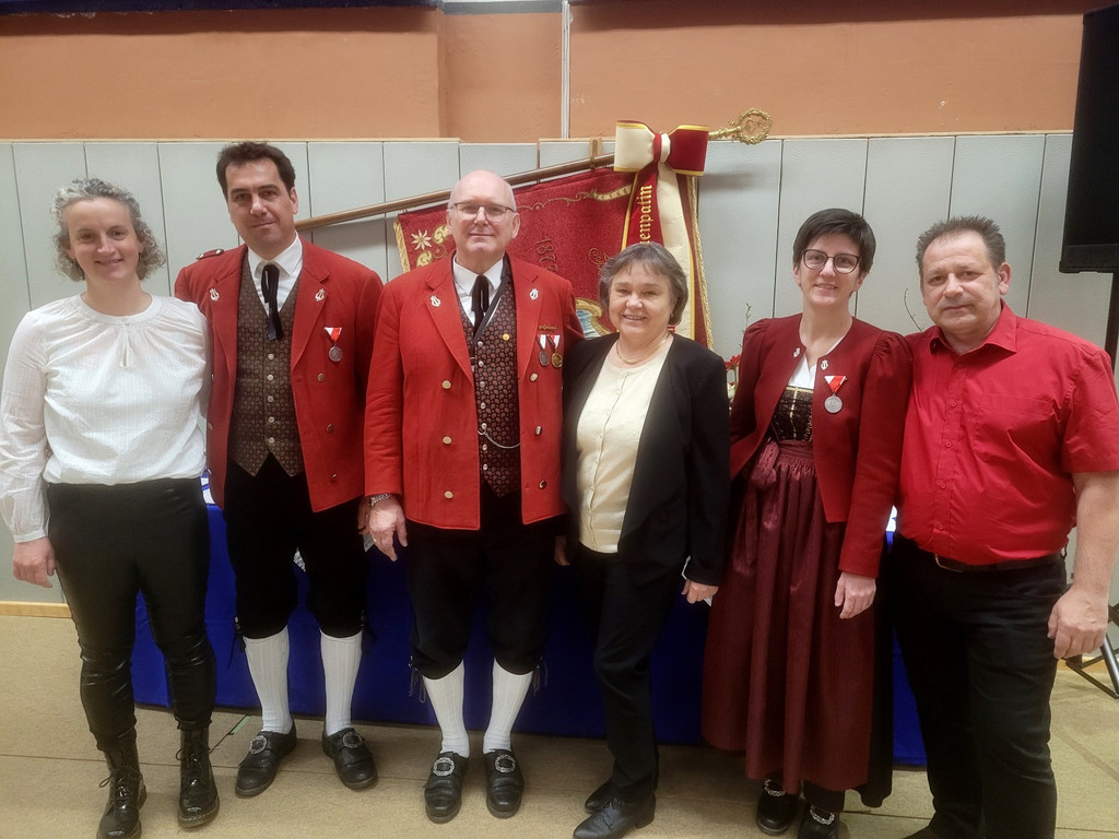 Musikverein FR__HLINGSKONZERT D Ehrungen und LAZ 15-04-2023 _7_.jpg