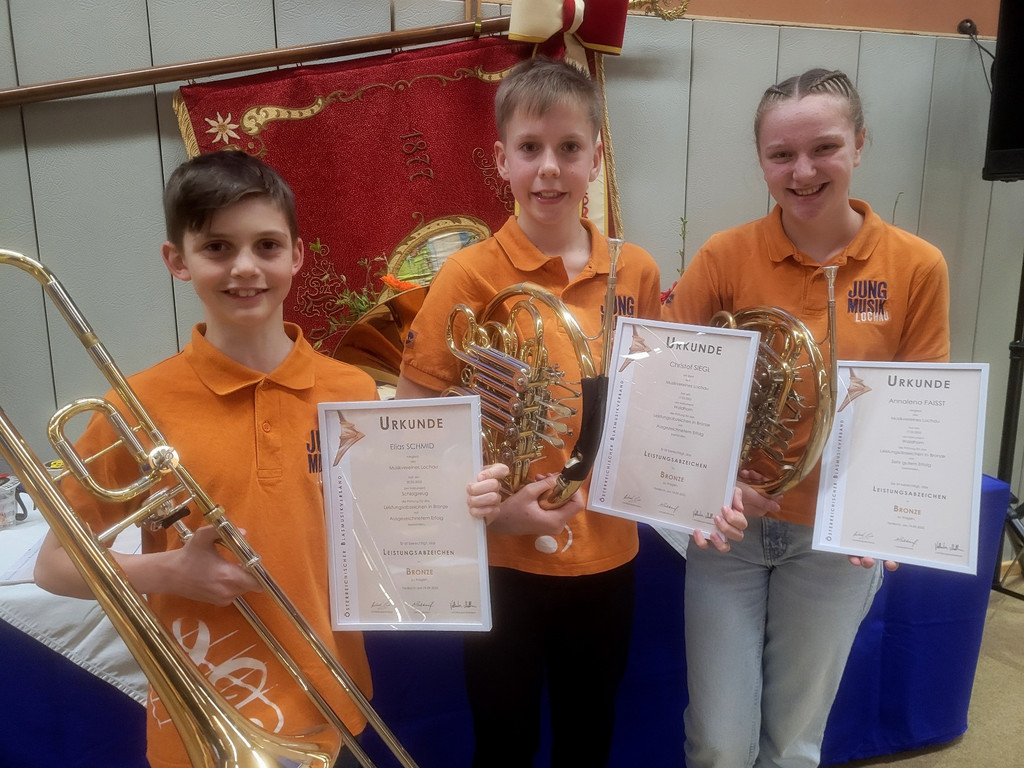 Musikverein FR__HLINGSKONZERT D Ehrungen und LAZ 15-04-2023 _13_.jpg