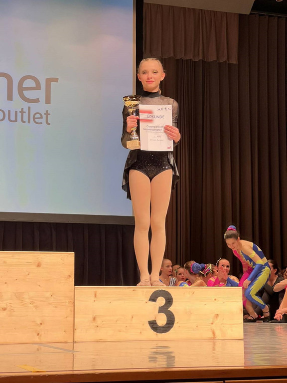 Bild_3_Solo Jugend Amy Platz 3.jpg