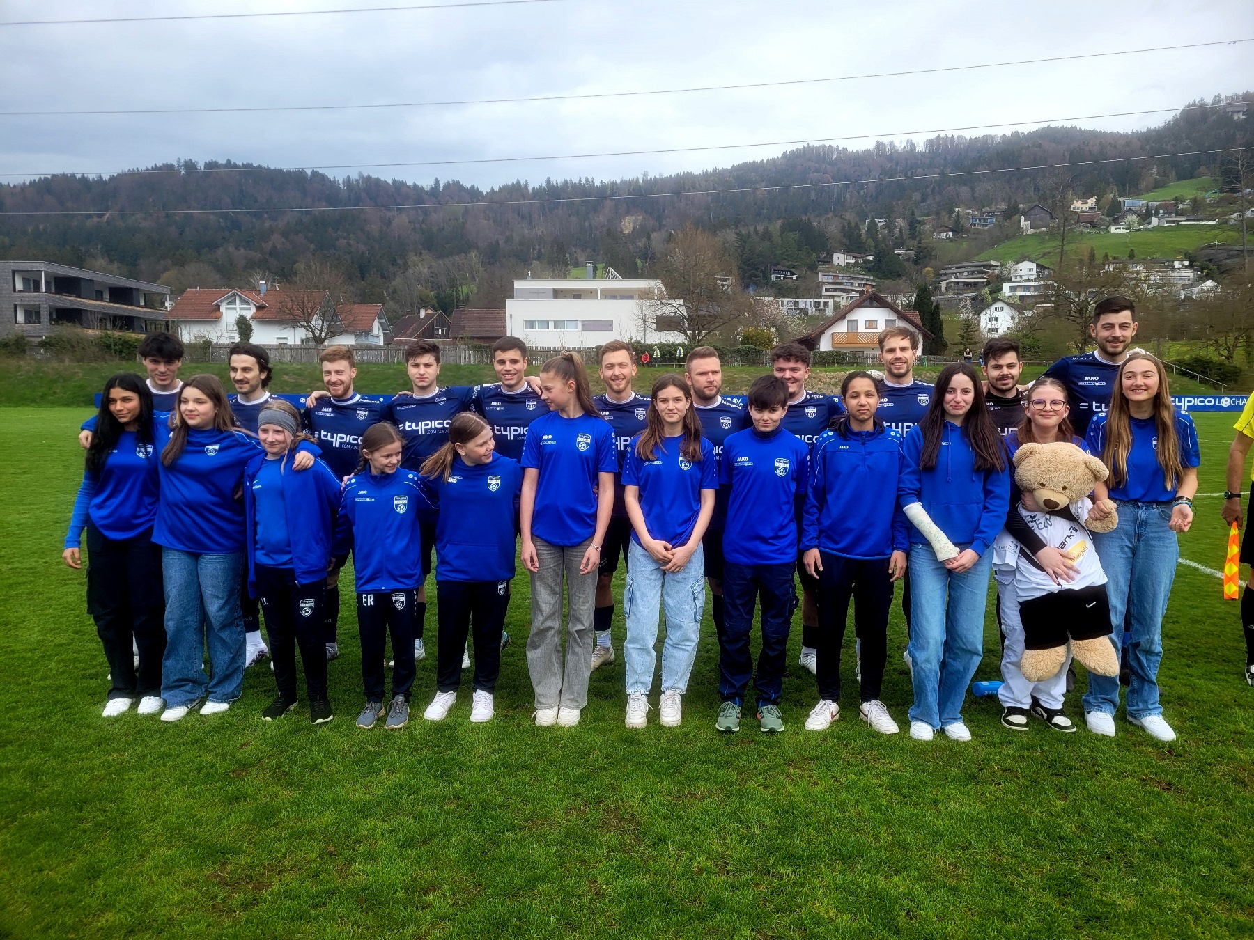 Lochau Fu__ball SV typico Lochau gegen HARD Termin April 2023 Symbolfoto _1_.jpg