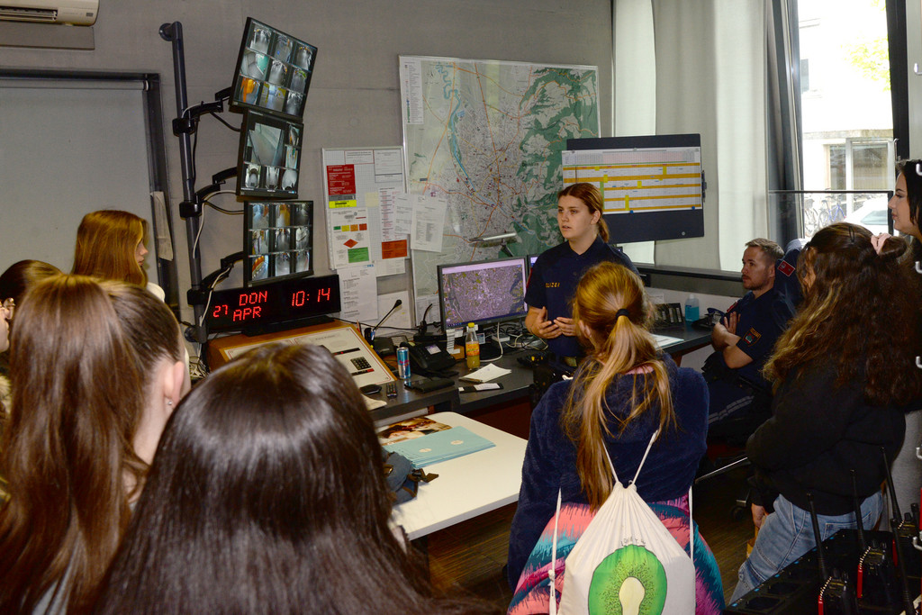 csm_20230428-Girls-Day-bei-der-Stadt-Dornbirn-Stadtpolizei-2_1c51d1c436.jpg