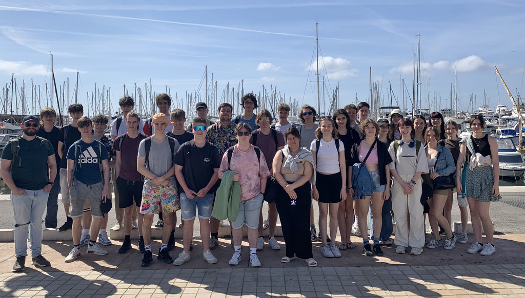 4aMP_4bWI_Cannes_3.jpeg