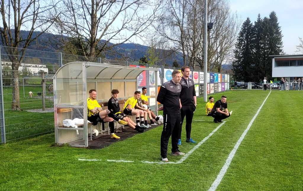 Lochau Fu__ball SVL gegen H__rbranz DERBY im Fr__hjahr in Lochau TERMIN MAI 2023 _5b_ TRAINERTEAM H__.jpg