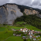 2023-05-11T144927Z_566620303_RC2EW0AZ4862_RTRMADP_3_SWISS-ROCKSLIDE.JPG