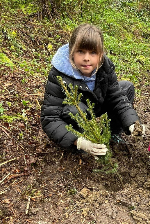 Wald EXKURSION Volkssch__ler by Hehle Paul 02-05-2023 _5_.jpg