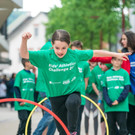 Weltstars mit Kids am Garnmarkt
