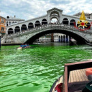 Canale Grande ist grün