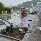 Porsche kracht in Schaufenster