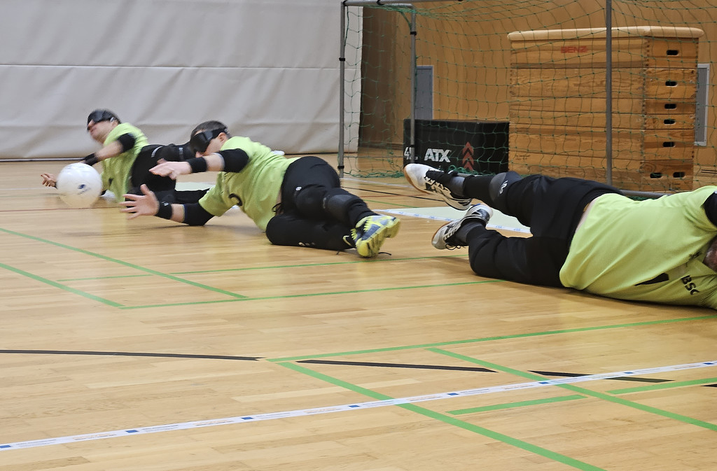 Abwehr VBSC_mit Ball.jpg