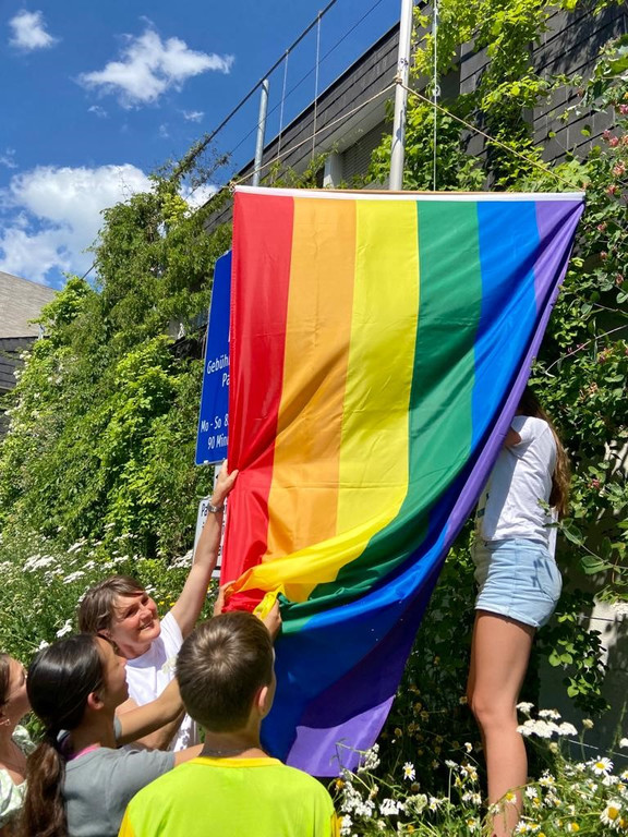 Regenbogenfahne 3.jpg
