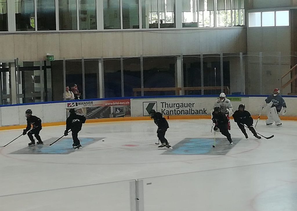 hockey9.jpg