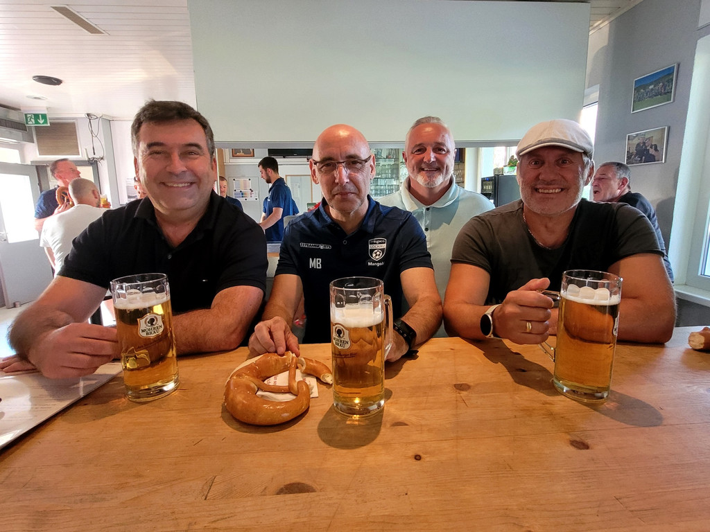 Fu__ball SVL Jahreshauptversammlung mit NEUWAHL und Ehrungen 06-06-2023 _29_ D G__ste JHV.jpg