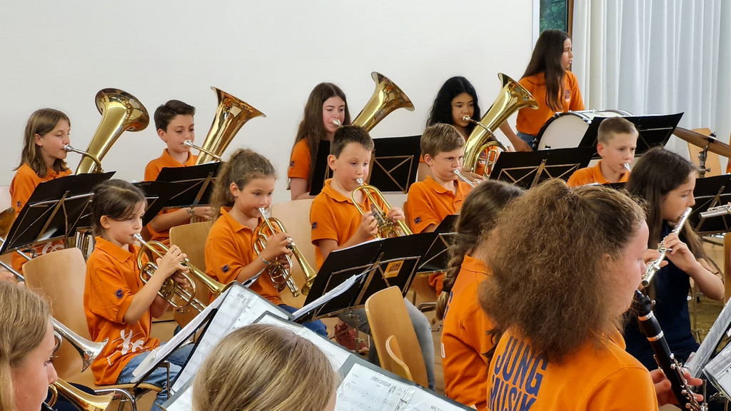 Lochau Musikverein SOMMERKONZERT am Pfarrplatz TERMIN Juli 2023 _4_.jpg