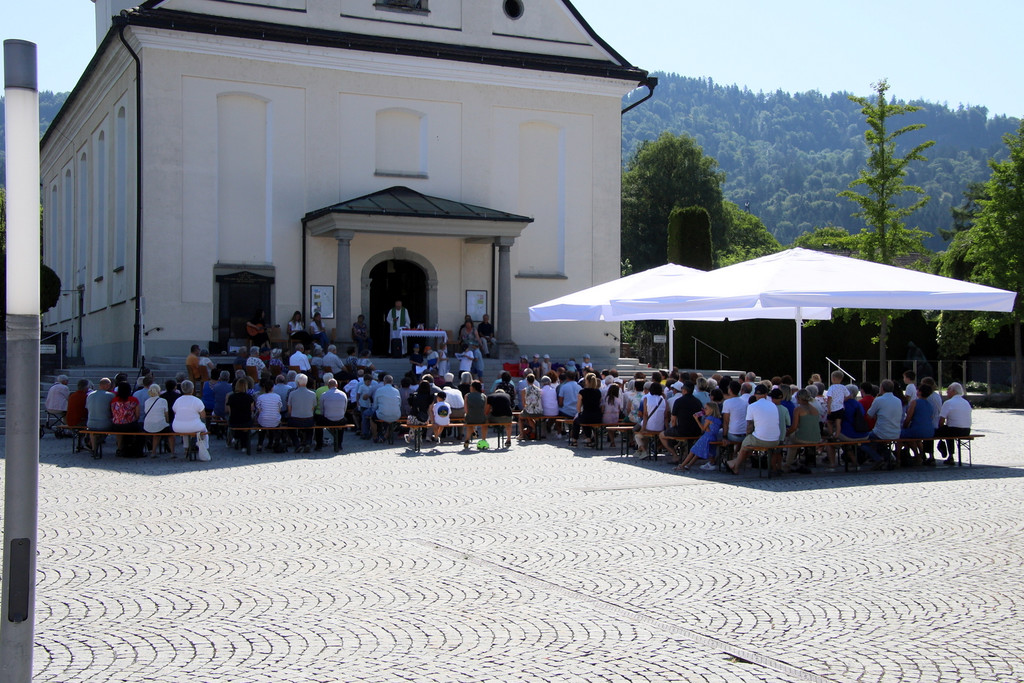 Dorfplatz _6_.JPG
