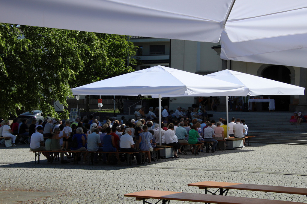Dorfplatz _7_.JPG