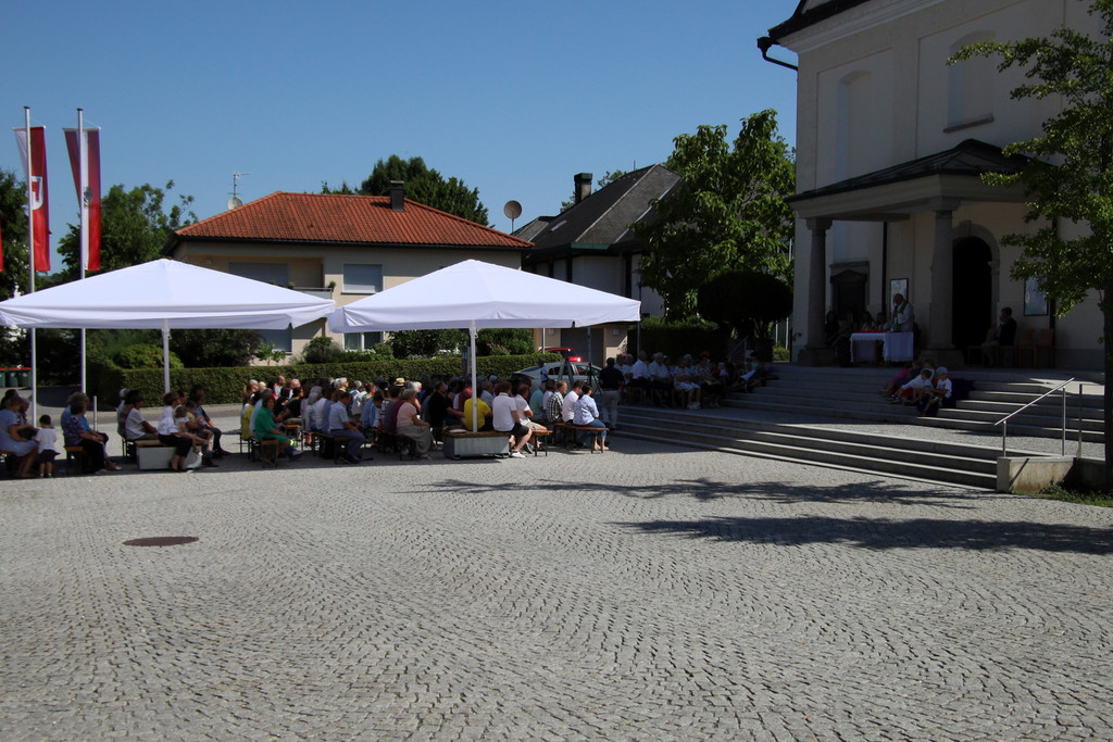 Dorfplatz _14_.JPG
