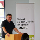 GF Stefan Rainer beim Albatros Abschluss in der Paedakoop.JPG