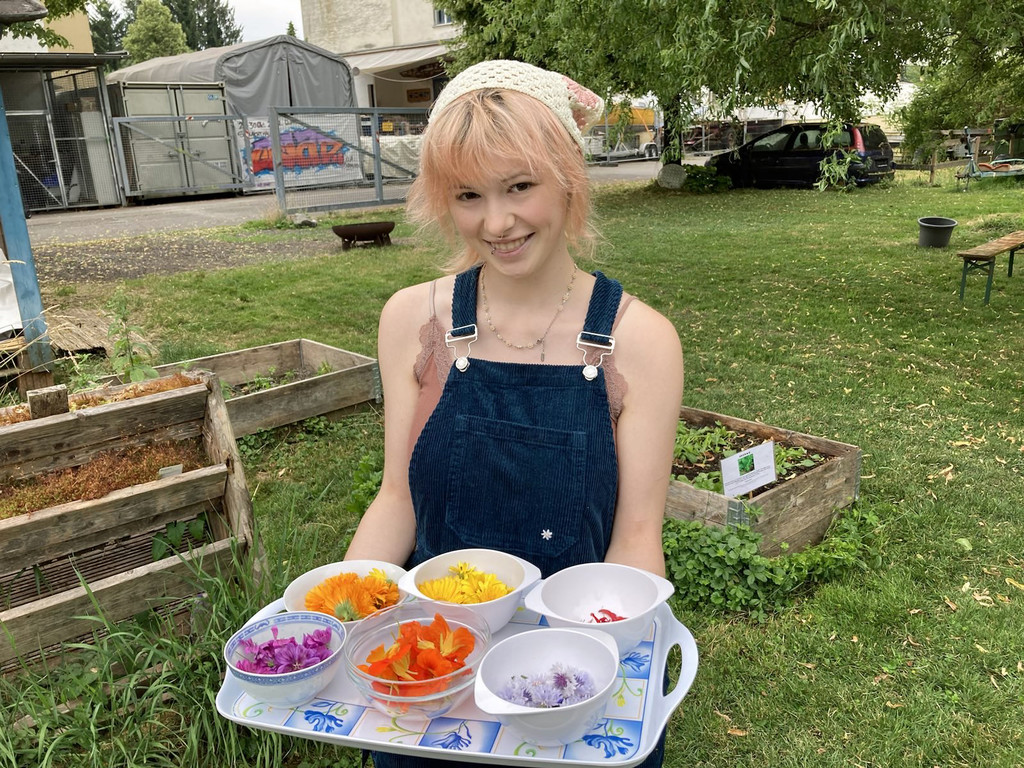 Gartenarbeit in der OJAD _3_.jpg