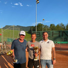 Sieger 50 Plus Mitte Thomas Bischof und ganz links Finalist Dietmar Natter.jpg