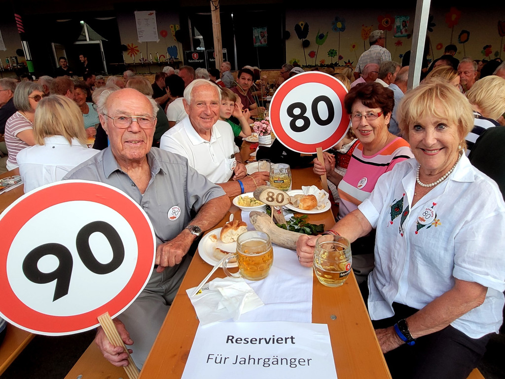 Jahrg__nger JUBIL__UMSTREFF beim Lochauer Dorffest 22-07-2023 _26_.jpg