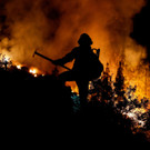 2023-08-17T031601Z_1413326190_RC29P2AALQX9_RTRMADP_3_EUROPE-WEATHER-SPAIN-WILDFIRE.JPG