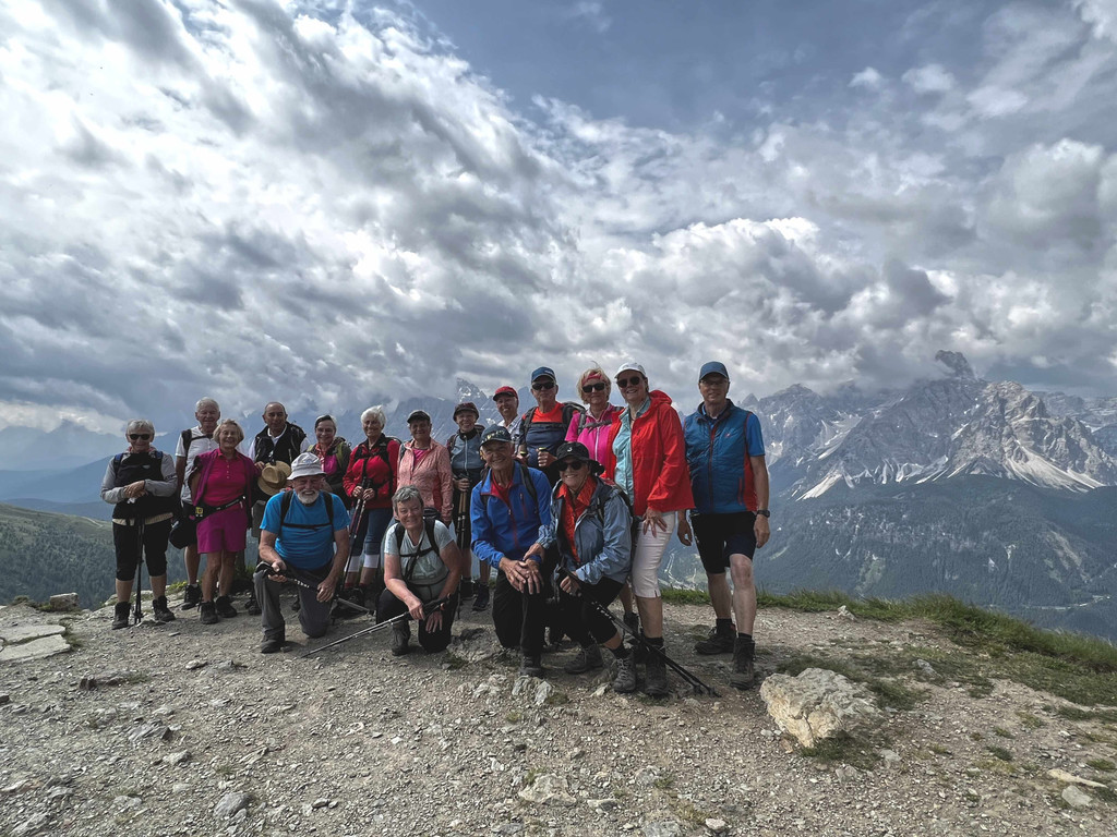 Gruppe am Helm Mount Elmo.jpg