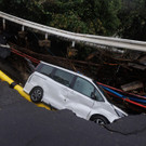 2023-09-08T044321Z_1065009684_RC2443ASAOB5_RTRMADP_3_ASIA-WEATHER-HONGKONG-FLOOD.JPG