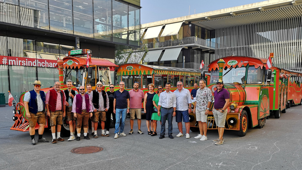 Bild1_Gruppenbild_WiGe_Vorstand_BM_Martin_Staudinger_Dorfbachtaler.jpg