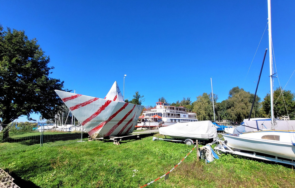 Festspiel PAPIERBOOT auf Trockendock im Hafen Lochau 25-09-2023 _7_.jpg