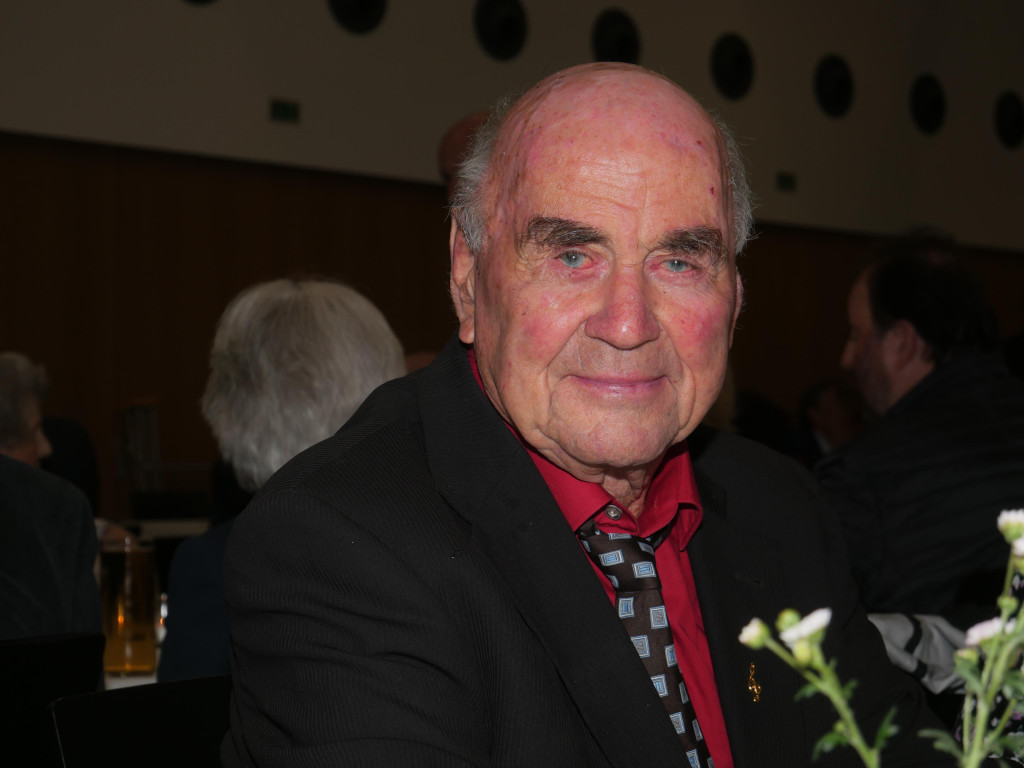 Ehrung M__nnerchor 201023_6.JPG