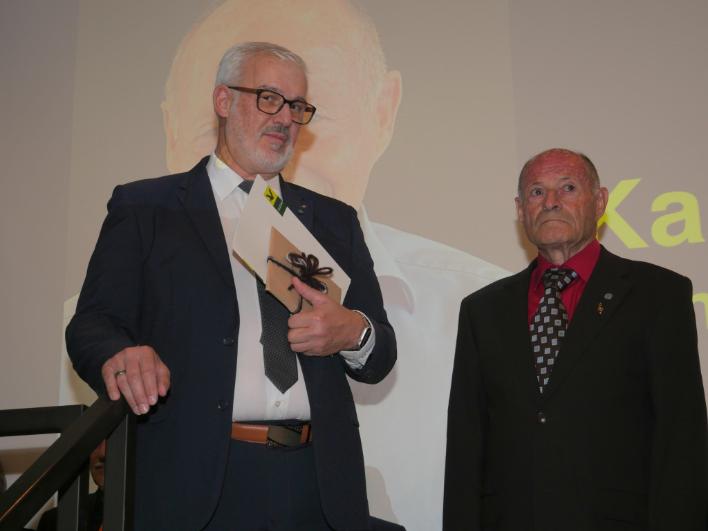 Ehrung M__nnerchor 201023_11.JPG