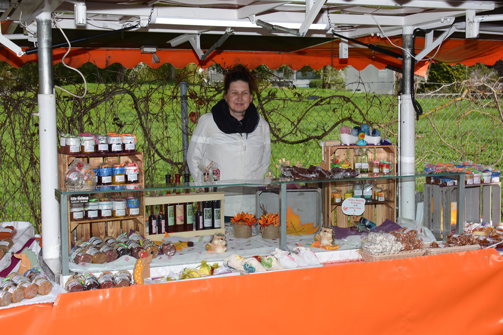 stand1.jpg