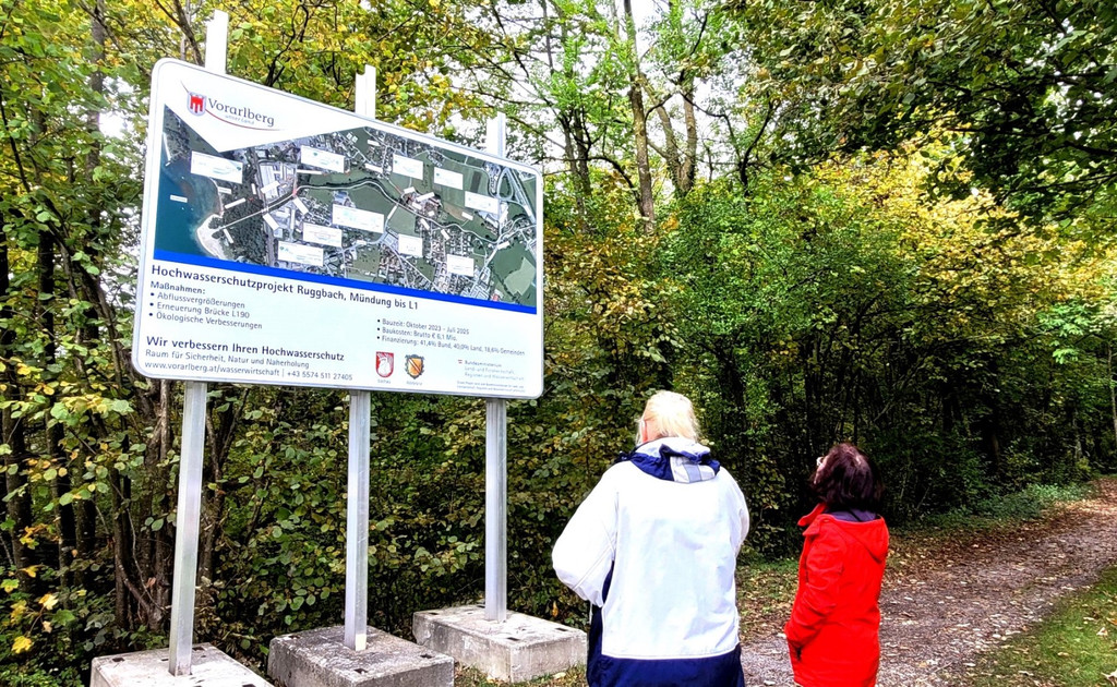 Ruggbach AUSBAU HOCHWASSERSCHUTZ A Bautafel 18-10-2023 _3_.jpg