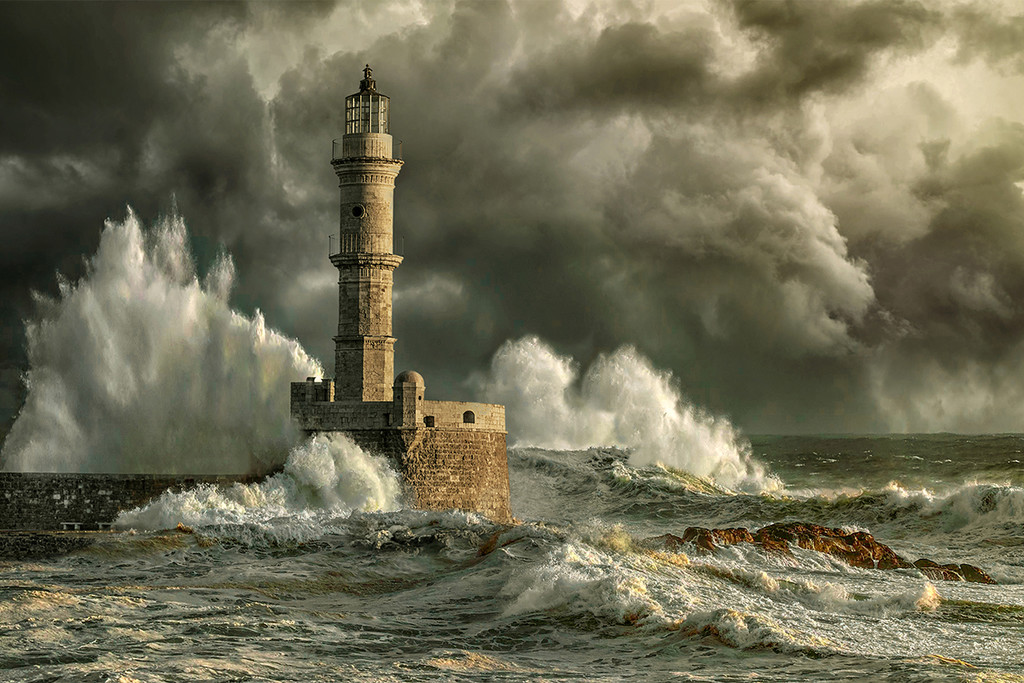 LighthouseStorm-Marcel-.jpg