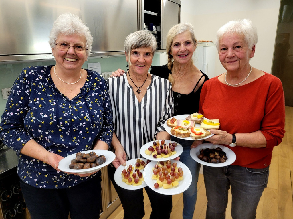 Senioren 50PLUS Lochau T__rggele Nachmittag 14-11-2023 _6_.jpg