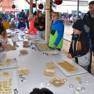 Lochauer Weihnachtsmarkt 2023 mit Illuminierung des Baumes