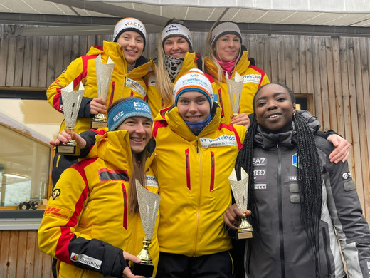 Skeleton Siegerbild Damen 011223.JPG