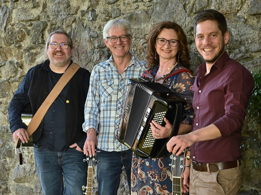 Medley-Folkband _c_  - .jpg