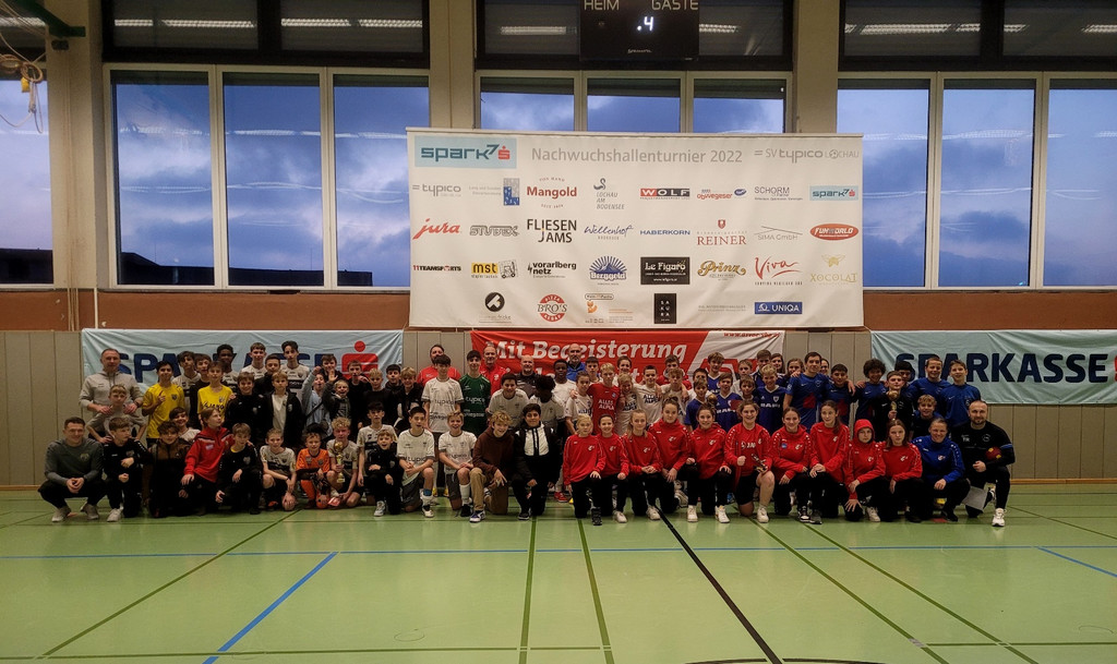 Fu__ball Nachwuchs HALLE U14 TURNIER A SIEGEREHRUNG 18-12-2022 _1_.jpg